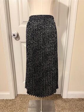 Sadie & Love Black & White Polka Dot Pleated Midi Skirt